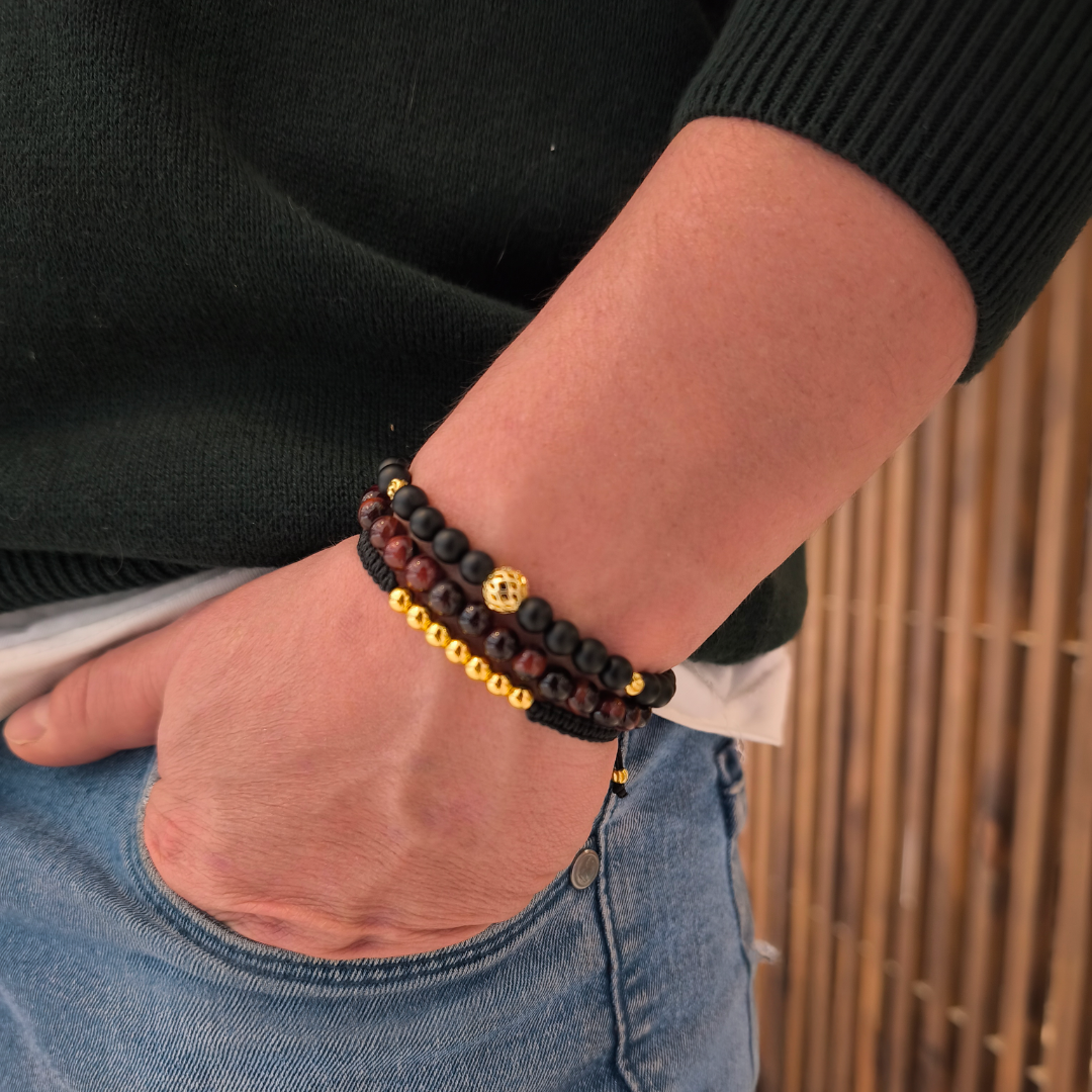 Poder y Abundancia Suprema – Ónix, Jaspe Rojo y Cuentas Doradas